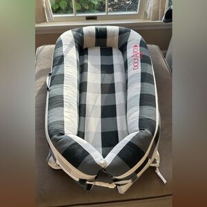 DockAtot Deluxe+